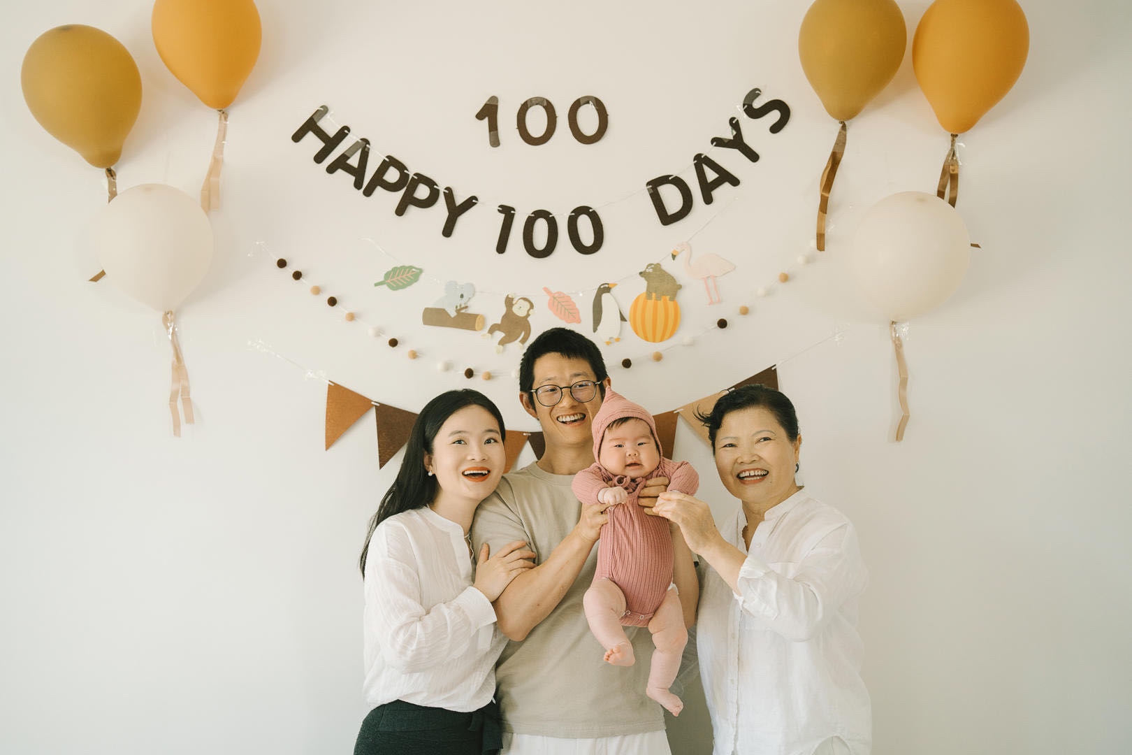 Milestone baby look